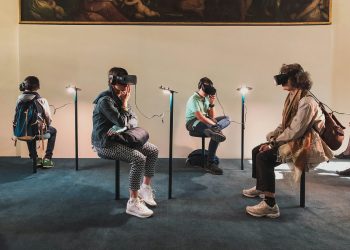 Introduction to Virtual Reality in Entertainment