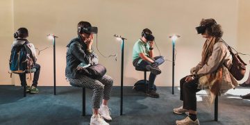 Introduction to Virtual Reality in Entertainment