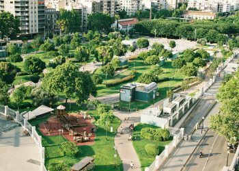Urban Jungle: The Role of Green Architecture in Modern Cities