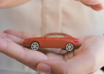 Legal Referral’s Guide to Florida Car Insurance: Buckle Up, It’s Gonna Be a Wild Ride!