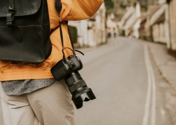 How to Feel Comfortable in Front of the Camera on Your Wedding Day