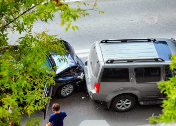 How a Roseville Truck Accident Lawyer Can Help